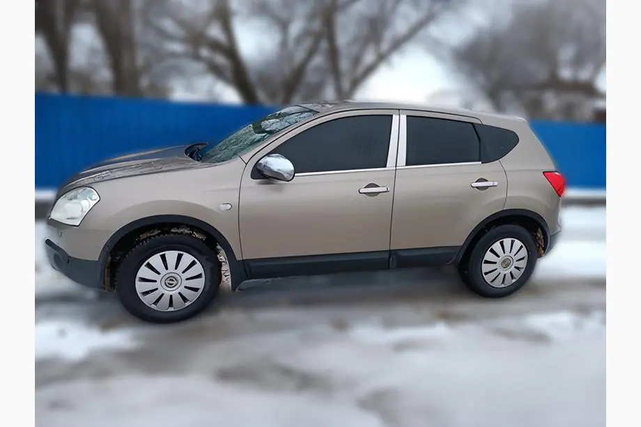Nissan Qashqai 2010–2014 Kromade dörrstolpslister (4 st, rostfritt stål) Foto 1