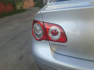 Volkswagen Passat B6 2006–2012 Passat-emblem foto 3