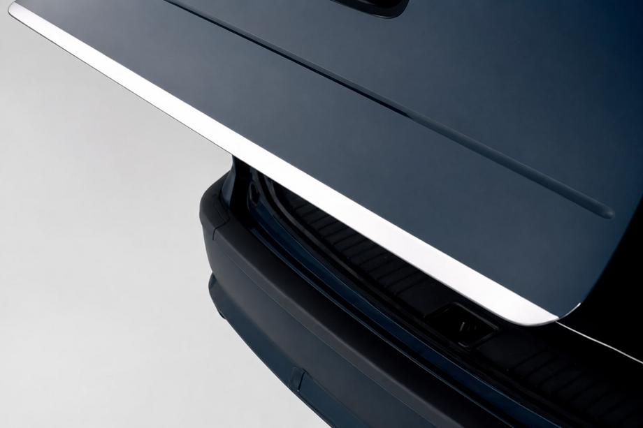 Chevrolet Captiva 2006–2019 Kromlist till baklucka (rostfritt stål) Image