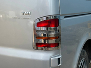 Volkswagen T5 Caravelle 2004–2010 Bakljusramar (Carmos, 2 st, rostfritt) 1-dörrars, Carmos – turkiskt stål foto 3
