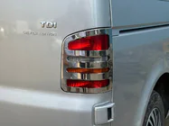 Volkswagen T5 Caravelle 2004–2010 Bakljusramar (Carmos, 2 st, rostfritt) foto 3