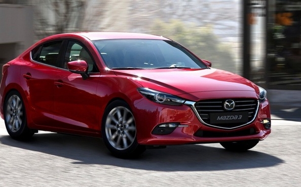 Test av uppdaterade Mazda 3