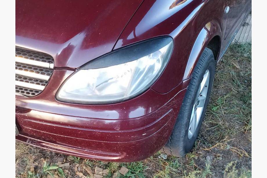 Mercedes Vito W639 2004–2014 Raka strålkastarögonlock (2004-2010, 2 st, plast) Foto 2