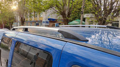 Fiat Doblo I 2005–2010 Kromade takrails Maxi-bas, plastfötter foto 2