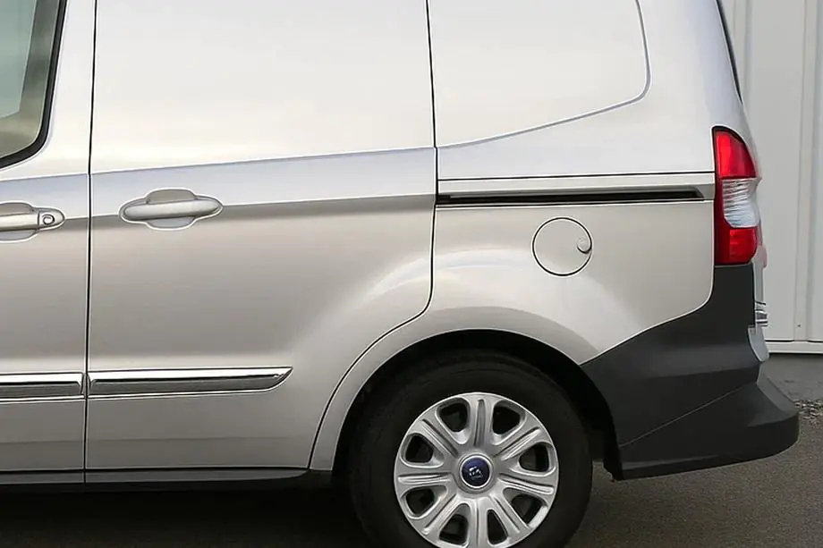 Ford Courier 2014–2023 Skjutdörrslister (2 st, rostfritt stål) Image