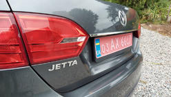 Volkswagen Jetta 2011–2018 List ovanför registreringsskylten OmsaLine (rostfritt stål) foto 1