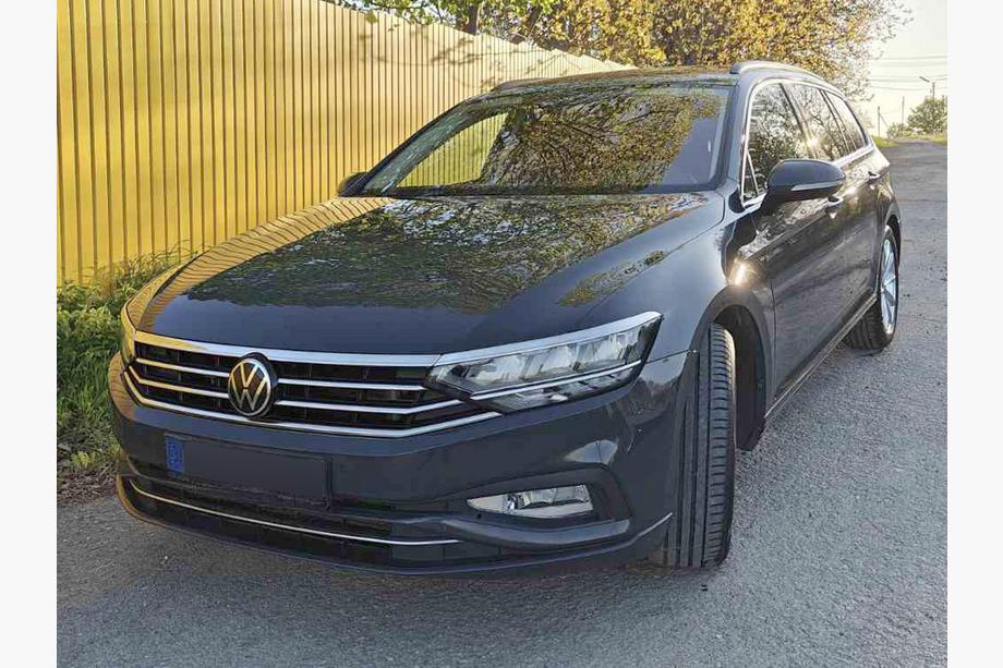 Volkswagen Passat B8 2015–2023 Strålkastarsargar och list (3 st, rostfritt) Foto 11