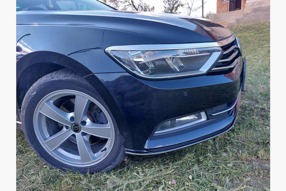 Volkswagen Passat B8 2015–2023 Strålkastarsargar och list (3 st, rostfritt) Foto 7