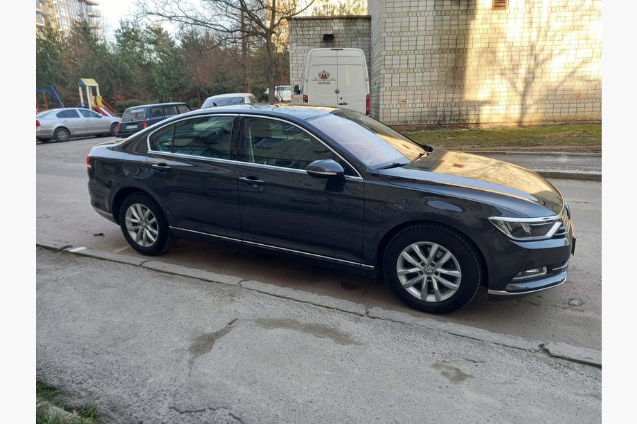 Volkswagen Passat B8 2015–2023 Dörrlister SD/SW (8 st, rostfritt stål) Carmos - turkiskt stål Image