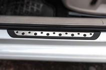Volkswagen Golf 7/E-Golf 2012–2020 Instegslister Flexill Dotline (4 st, rostfritt) foto 2