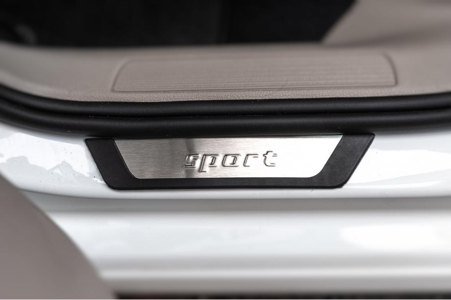 Volkswagen Golf 7/E-Golf 2012–2020 Flexill Sport instegslister (4 st, rostfritt stål) Foto 3