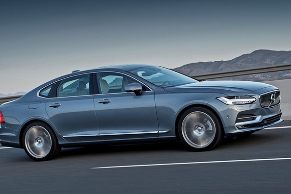 Test av Volvo S90, årsmodell 2017