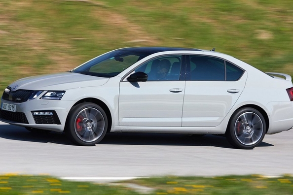 Test av Skoda Octavia RS 2017