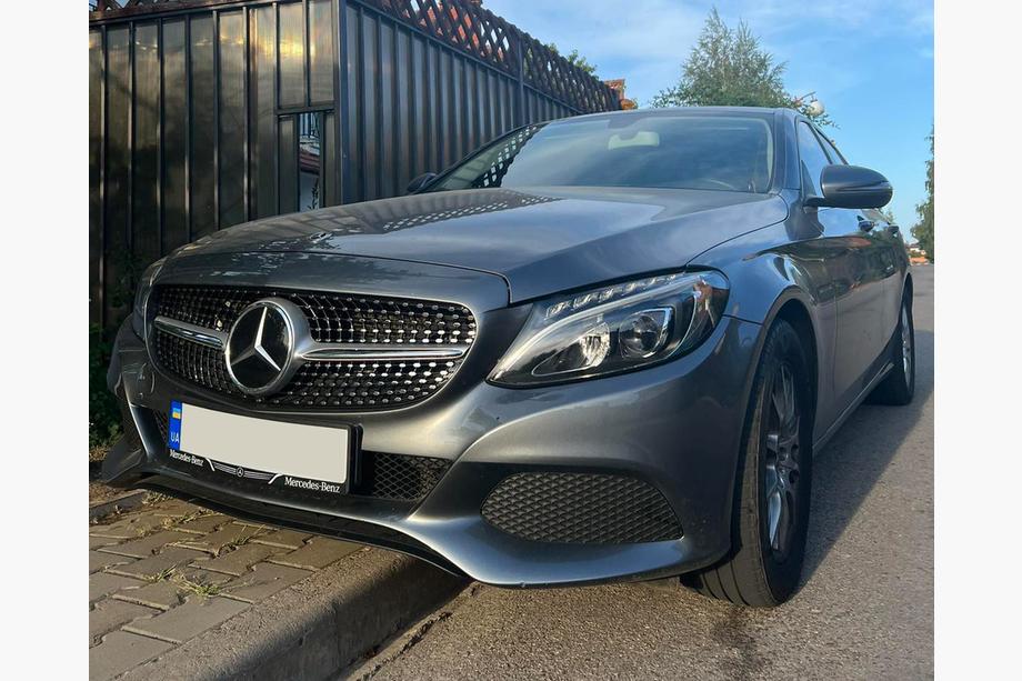 Mercedes C-class W205 2014–2021 Framgrill Diamond Silver (för Avantgarde/AMG-Line/C43 AMG) Foto 3