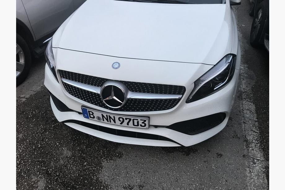 Mercedes C-class W205 2014–2021 Framgrill Diamond Silver (för Avantgarde/AMG-Line/C43 AMG) Foto 8