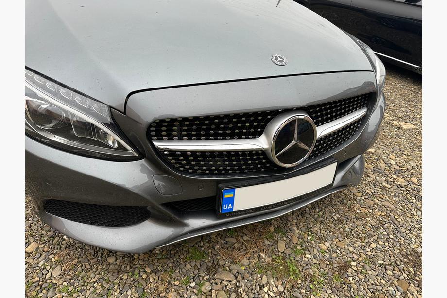 Mercedes C-class W205 2014–2021 Framgrill Diamond Silver (för Avantgarde/AMG-Line/C43 AMG) 2018+, med kamera Image