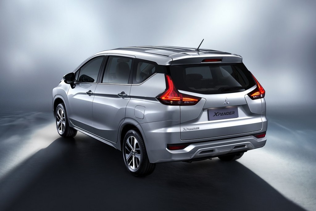 Mitsubishi presenterar en ny bil