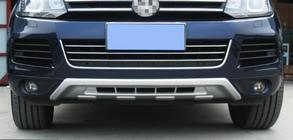 Volkswagen Touareg 2010–2018 Frontläpp till stötfångare V2 (2010-2015) foto 5