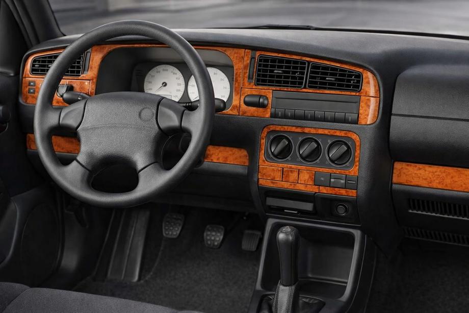 Volkswagen Vento 1992–1998 Instrumentpanelskydd Aluminium Image