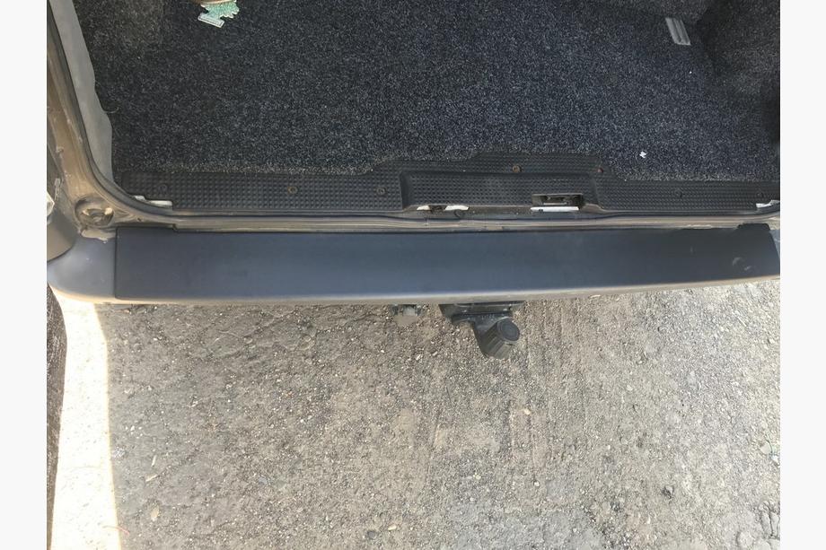 Opel Vivaro 2001–2015 Bakre stötfångarskydd DDU (ABS) Foto 5