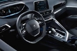 Fransk stil i crossovern Peugeot 5008 (2017) foto 5