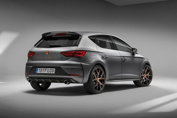 Seat avslöjar nya generationen Leon Cupra R