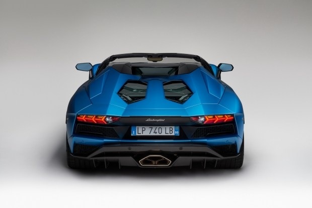 Uppdaterade Lamborghini Aventador S Roadster visas i Frankfurt
