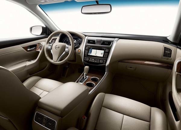 Test av Nissan Teana sedan
