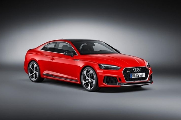 Sport och komfort i nya Audi RS5 Coupe