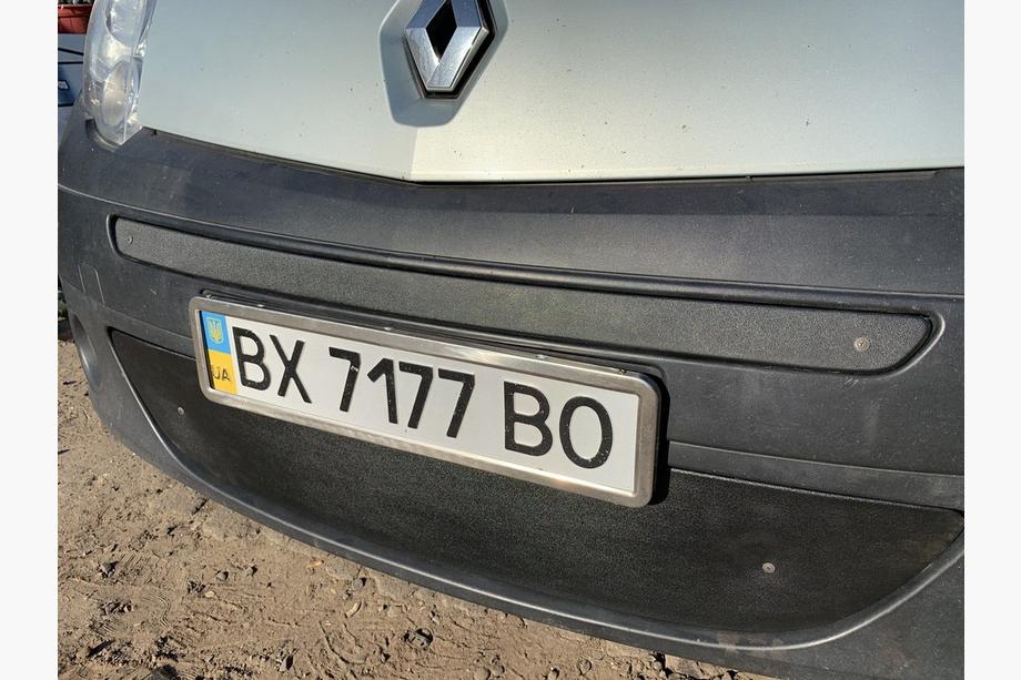 Renault Kangoo 2008–2020 Vintertäcke nedre grill (2008-2013) Foto 4