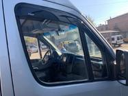 Mercedes Sprinter W906 2006–2018 Självhäftande fönsterdeflektorer (2 st, Niken) foto 2