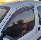 Peugeot Partner 1996–2008 Vindavvisare för sidorutor (2 st, Sunplex Sport) foto 5