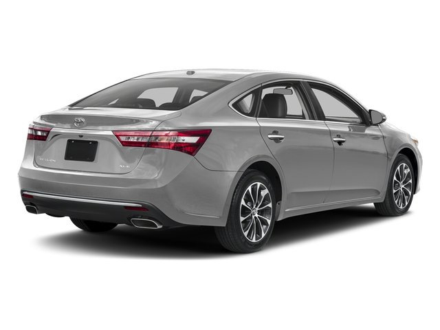Test av flaggskeppssedanen Toyota Avalon