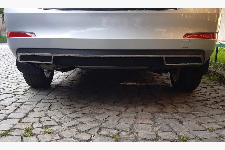 Skoda Octavia III A7 2013–2019 Bakre diffusorlist (2013-2017, rostfritt stål) Carmos - turkiskt stål Foto 6
