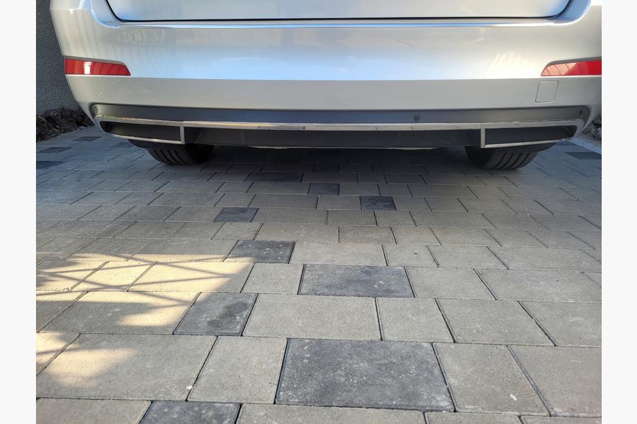 Skoda Octavia III A7 2013–2019 Bakre diffusorlist (2013-2017, rostfritt stål) Carmos - turkiskt stål Foto 3