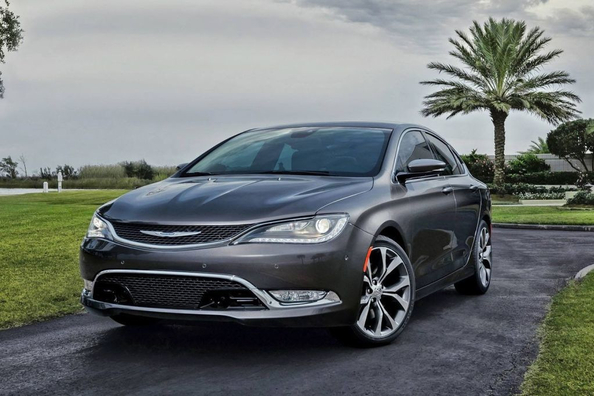 Vad kostar nya Chrysler och vilka är dess egenskaper?