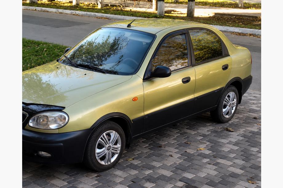 Daewoo Lanos 1998–2017 Hjulhuslister (4 st, svarta) Image