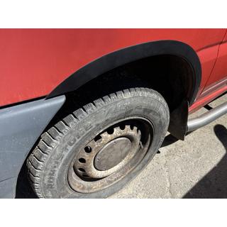 Hjulhuslister (4 st, svarta) Mercedes Vito W638 1996–2003 foto 3
