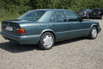 Mercedes E-class W124 1984–1997 Hjulhuslister 1989-1995 (4 st, rostfritt stål) foto 1