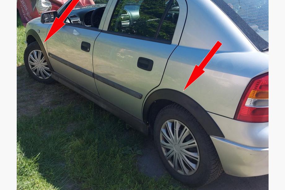 Opel Astra G Classic 1998–2012 Hjulhuslister (SD/HB) (4 st, svarta) Image