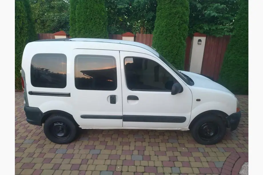 Renault Kangoo 1998–2008 Hjulhuslister (4 st, svarta) Foto 5