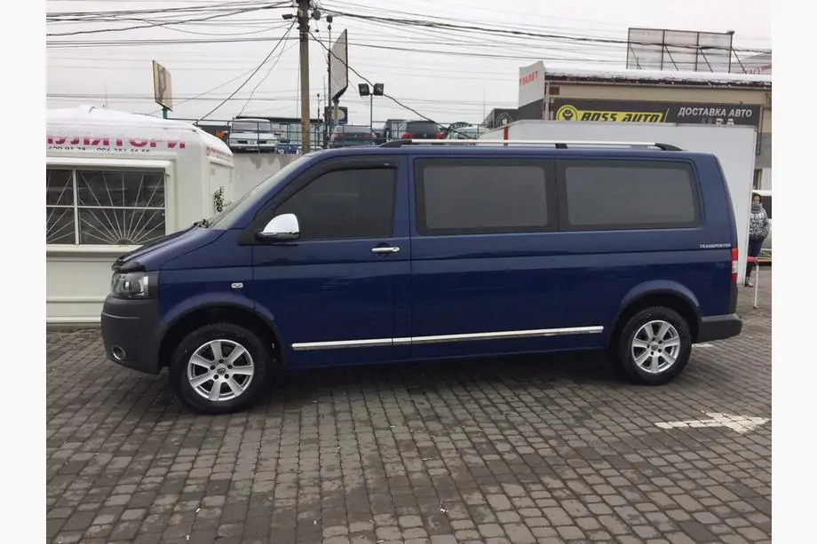 Volkswagen T5 Transporter 2003–2010 Hjulhuslister (6 st, svarta) Foto 9