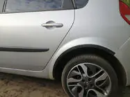 Renault Scenic/Grand 2003–2009 Hjulhuslister (4 st, svarta) foto 2