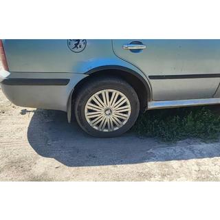 Hjulhuslister (4 st, svarta) Skoda Octavia I Tour A4 1996–2010 foto 4