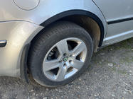 Skoda Superb 2001–2009 Hjulhuslister (4 st, svarta) Metall foto 7