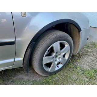 Hjulhuslister (4 st, svarta) Skoda Superb 2001–2009 foto 4