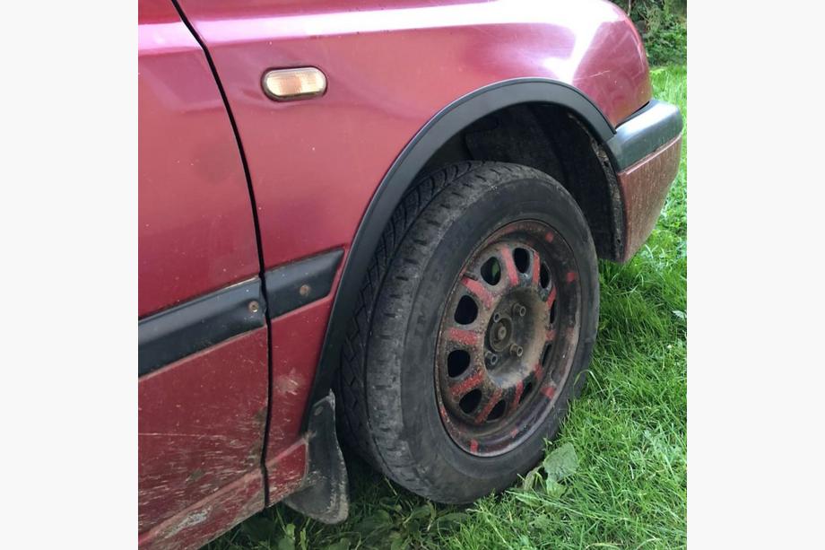 Volkswagen Golf 3 1991–2001 Hjulhuslister (4 st, svarta) Metall Image