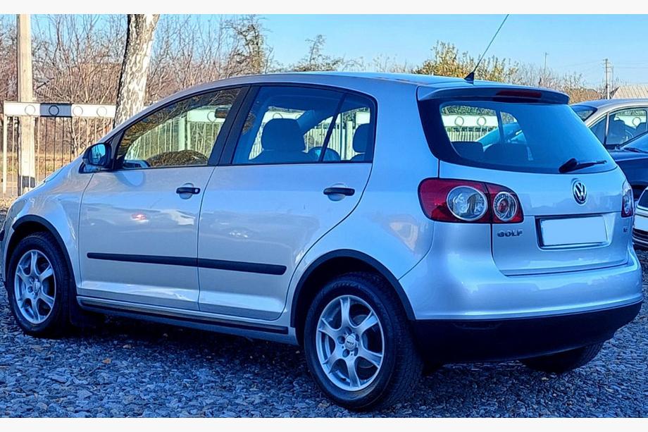 Volkswagen Golf Plus 2004–2014 Hjulhuslister (4 st, svarta) Foto 3