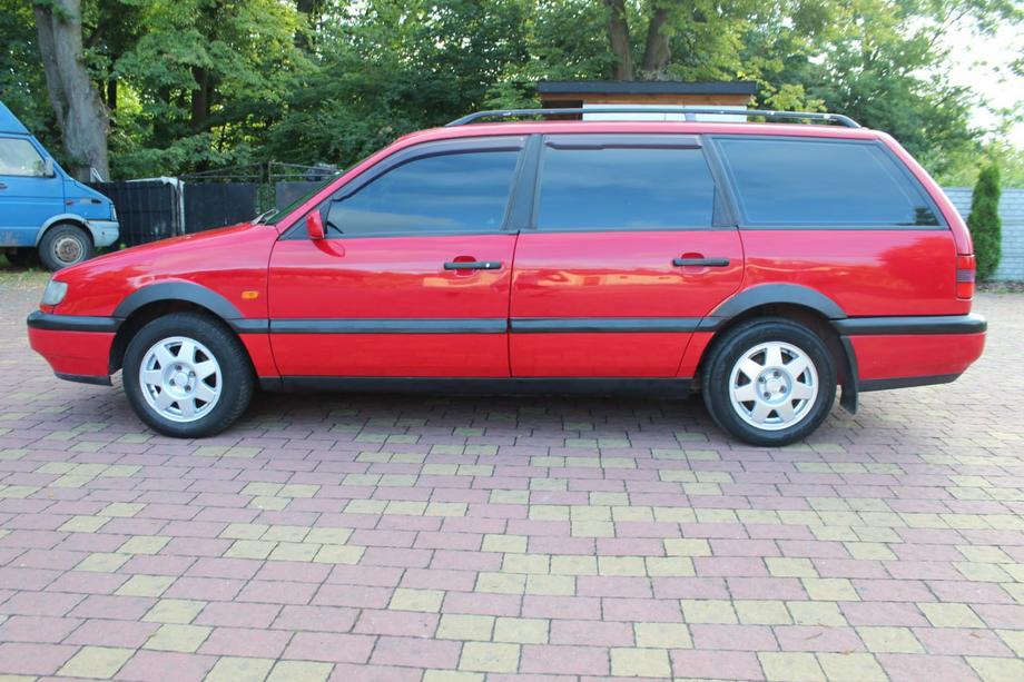Volkswagen Passat B4 1993–1996 Hjulhuslister (4 st, svarta) Foto 9