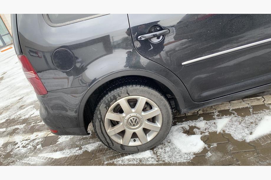 Volkswagen Touran 2003–2010 Hjulhuslister (4 st, svarta) 2003-2006, Metall Foto 6